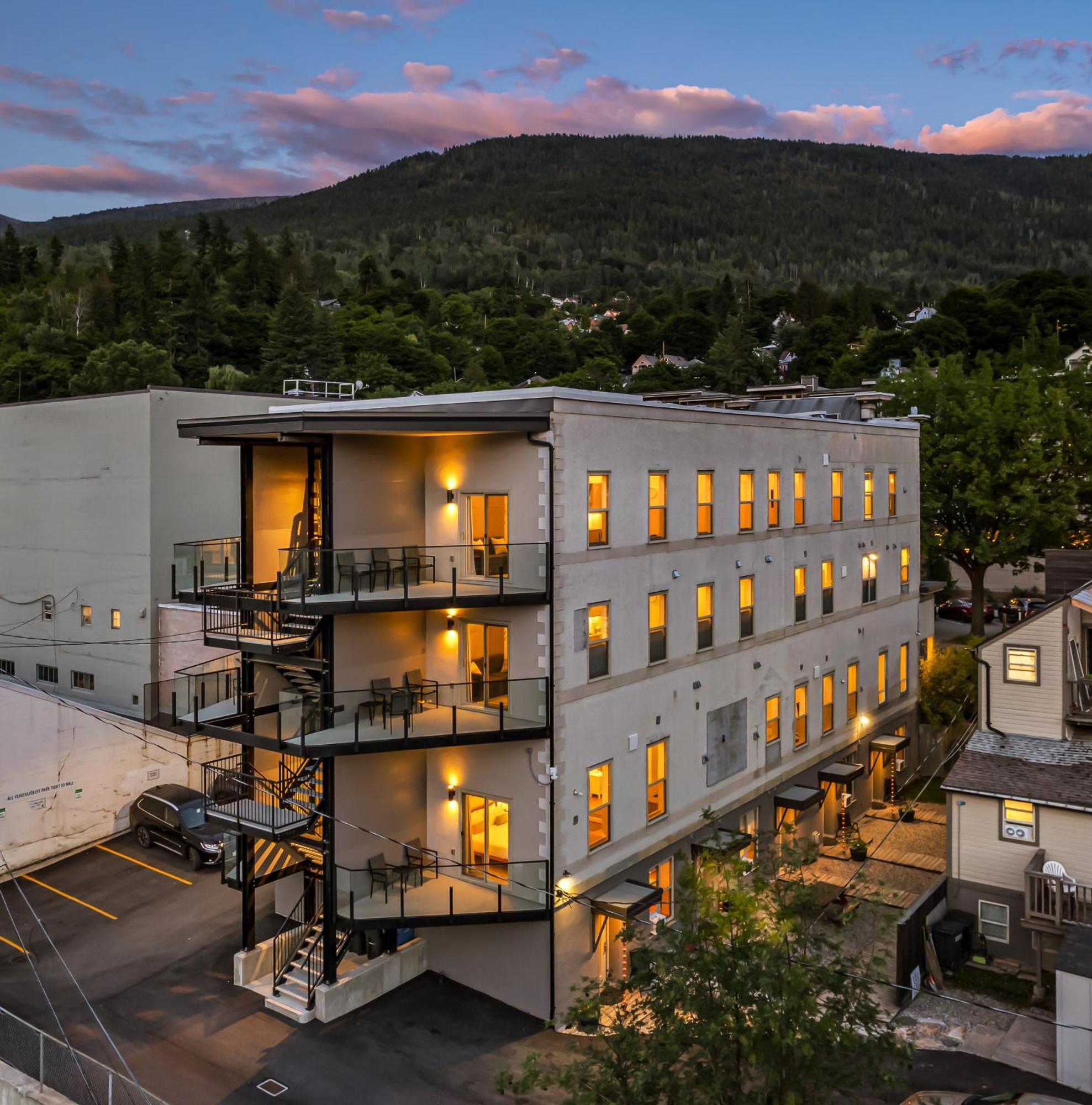 Stirling All Suites Hotel Нельсон Экстерьер фото